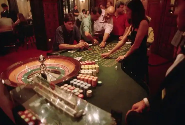 Toyo78 live casino dengan dealer sungguhan siaran HD